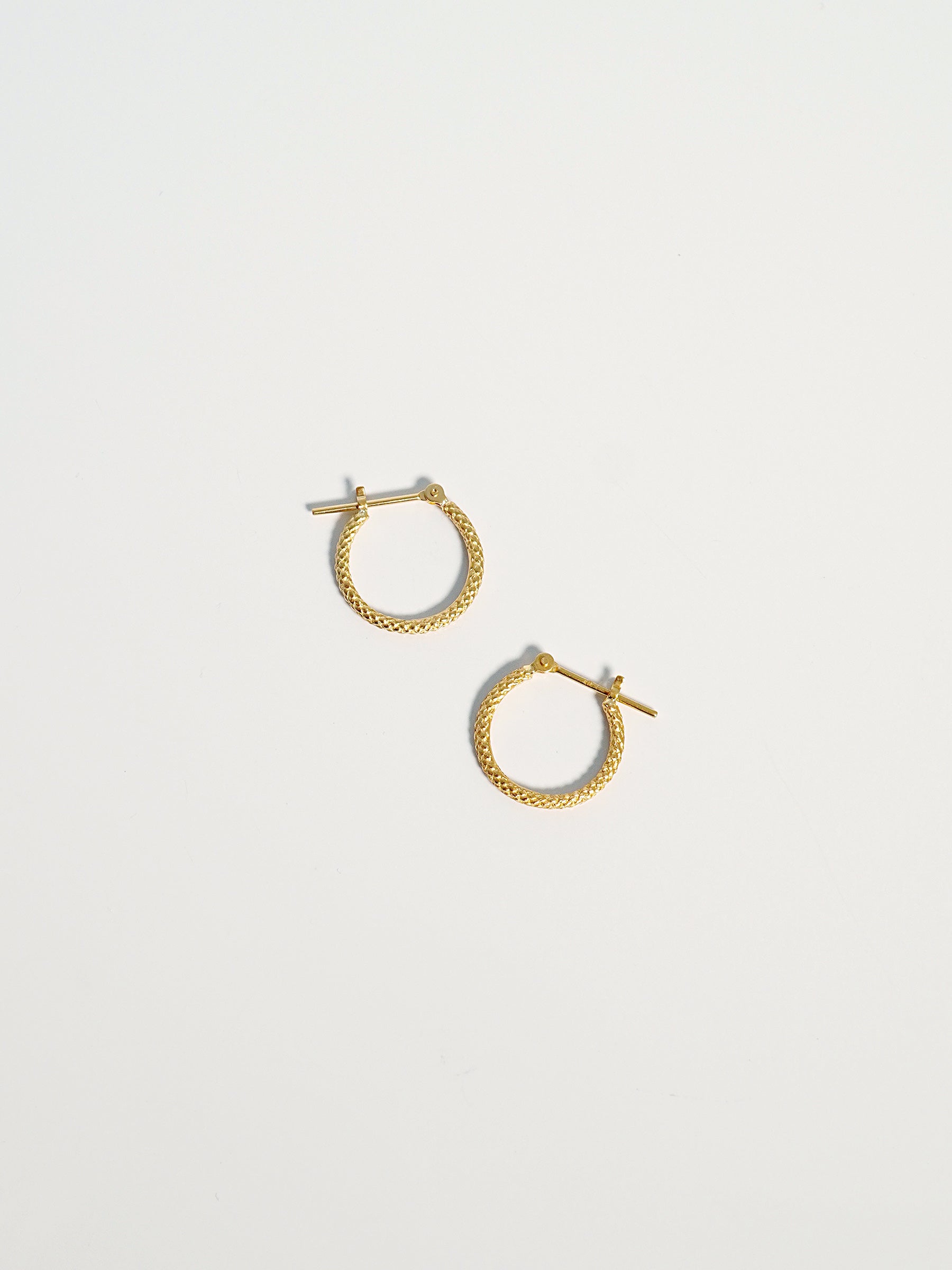 TYING_Pierced Earrings_Hoop – talkative